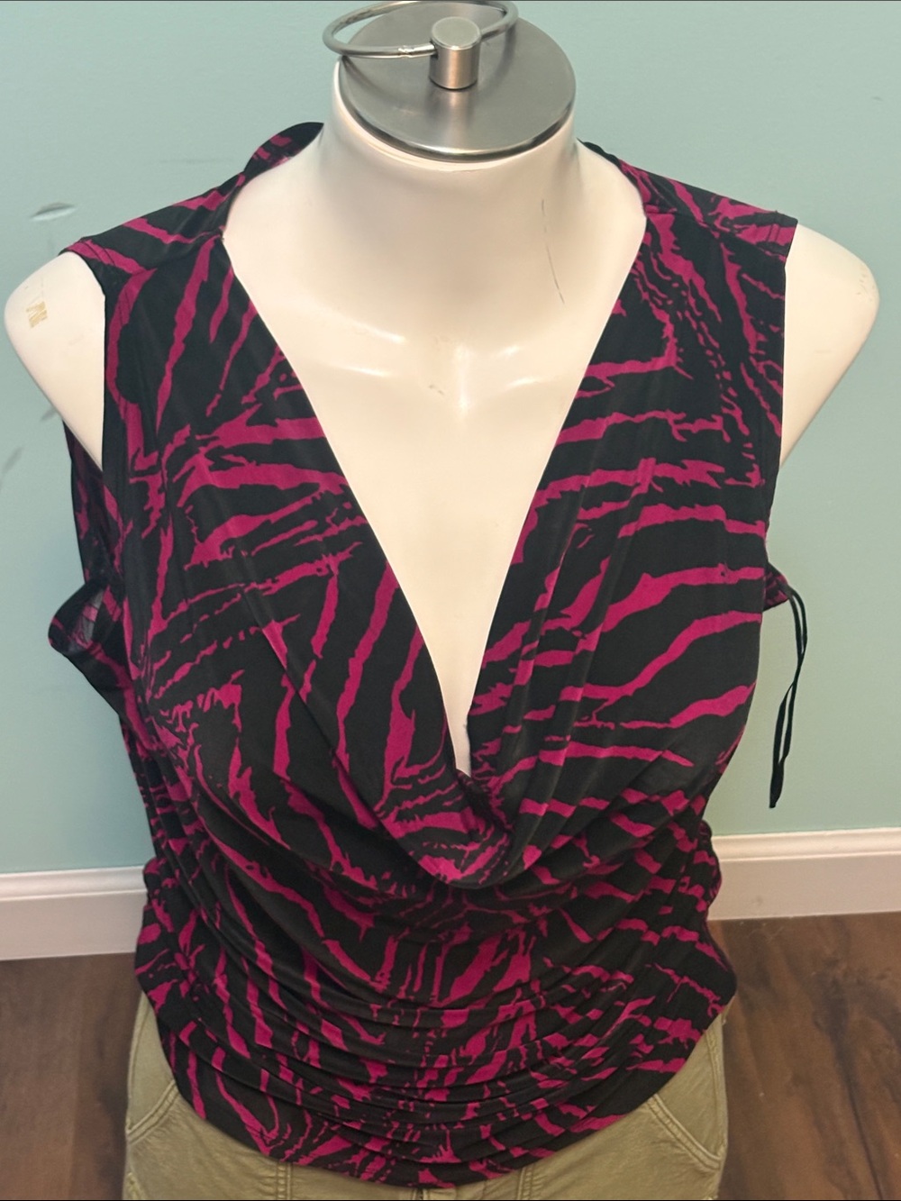 Black & Magenta Zebra-Print Sleeveless Camisole